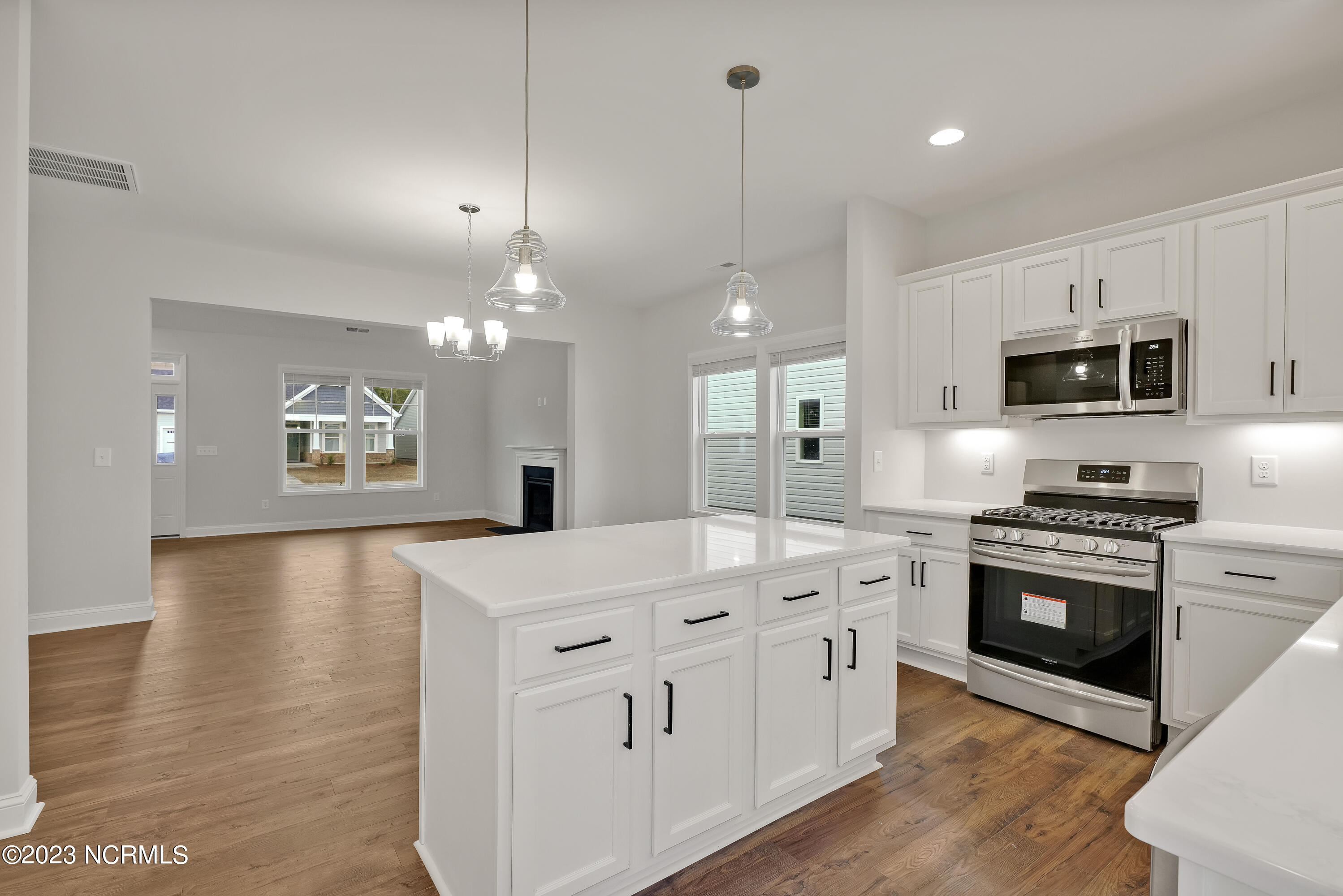 1142 Spincast Road Southport, NC 28461 - Photo 11 of 32 1142SpincastRoad-11