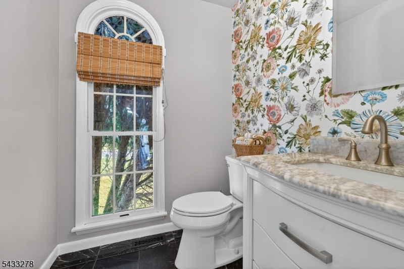 103 Oak Crest Road Neshanic Station, NJ 08853 - Photo 24 of 42