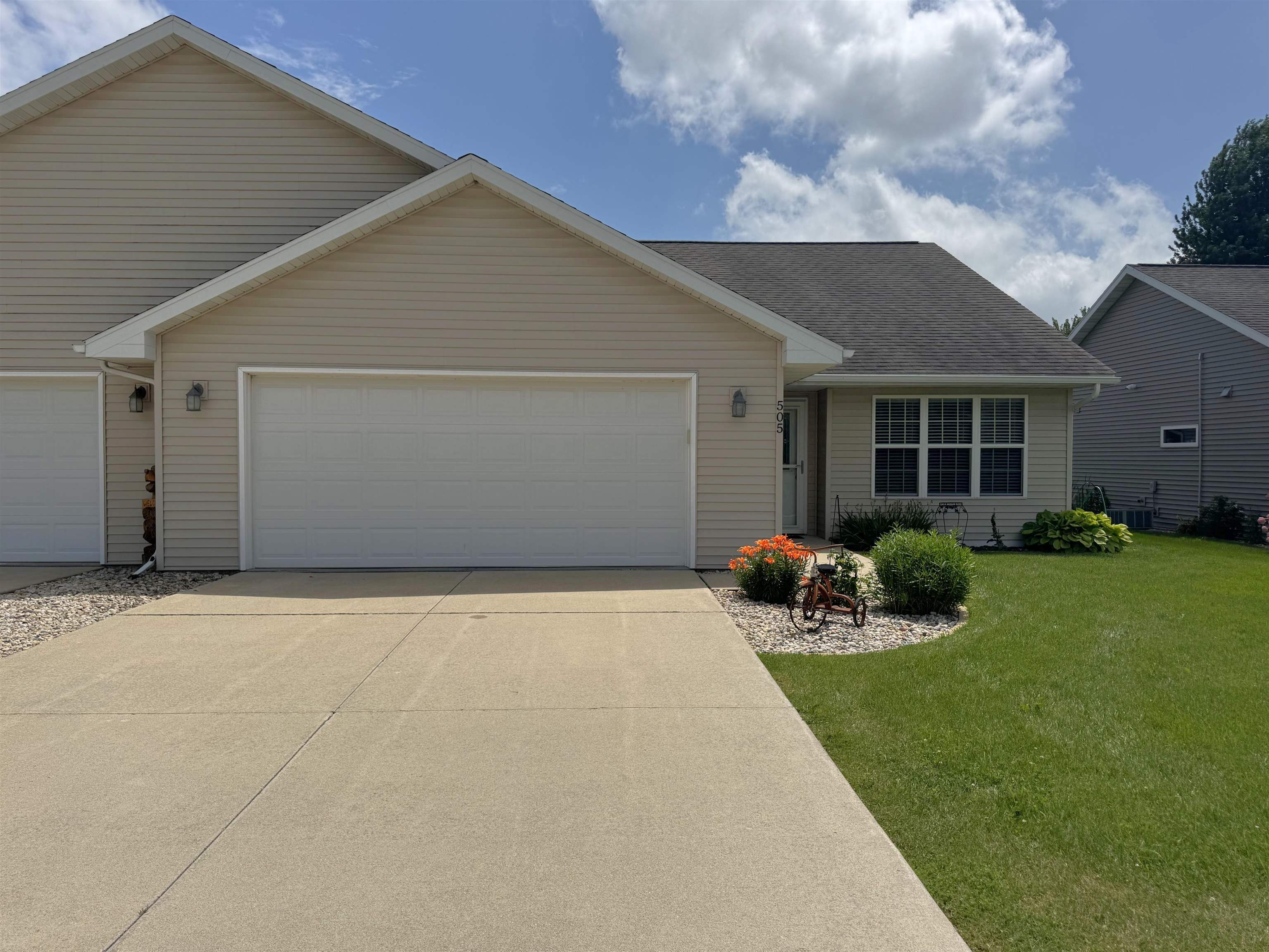 505 3rd, Unit 3 Monroe, WI 53566 - Photo 1 of 38