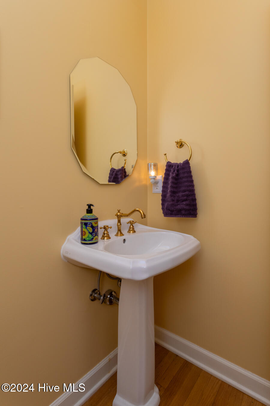 1906 Midland Road Southern Pines, NC 28387 - Photo 5 of 39 powder room