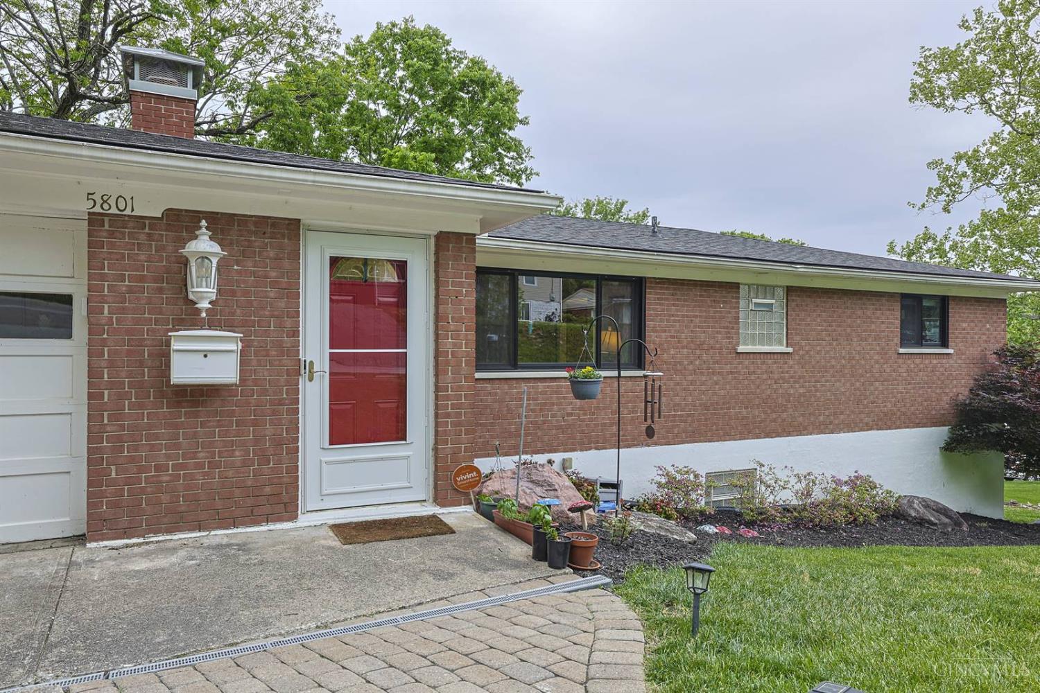 5801 Maphet Street Cincinnati, OH 45227 - Photo 4 of 42