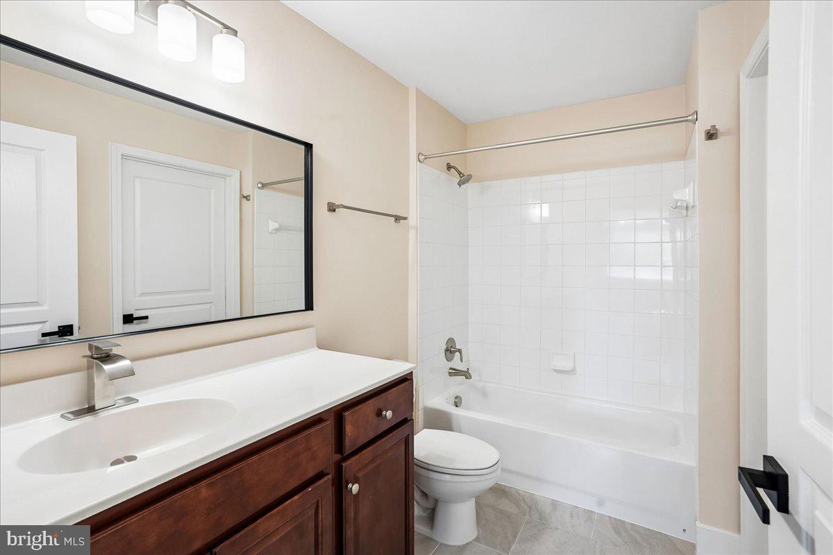 12001 Market Street, Unit T51 Reston, VA 20190 - Photo 24 of 62 Bathroom