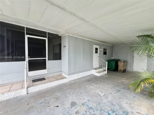 $1,900 | 10550 West State Road 84, Unit 244, Davie, FL 33324