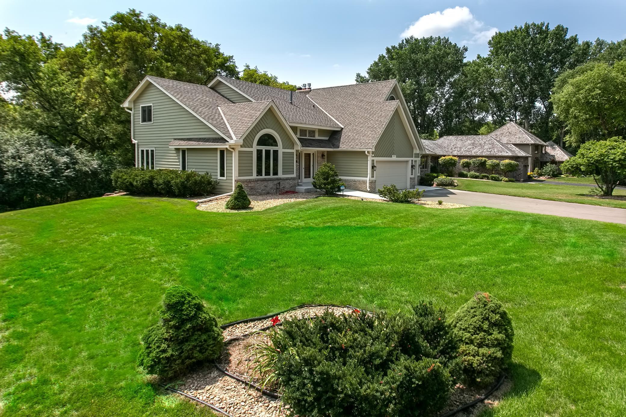 11727 Sunnybrook Road Eden Prairie, MN 55347 - Photo 2 of 35