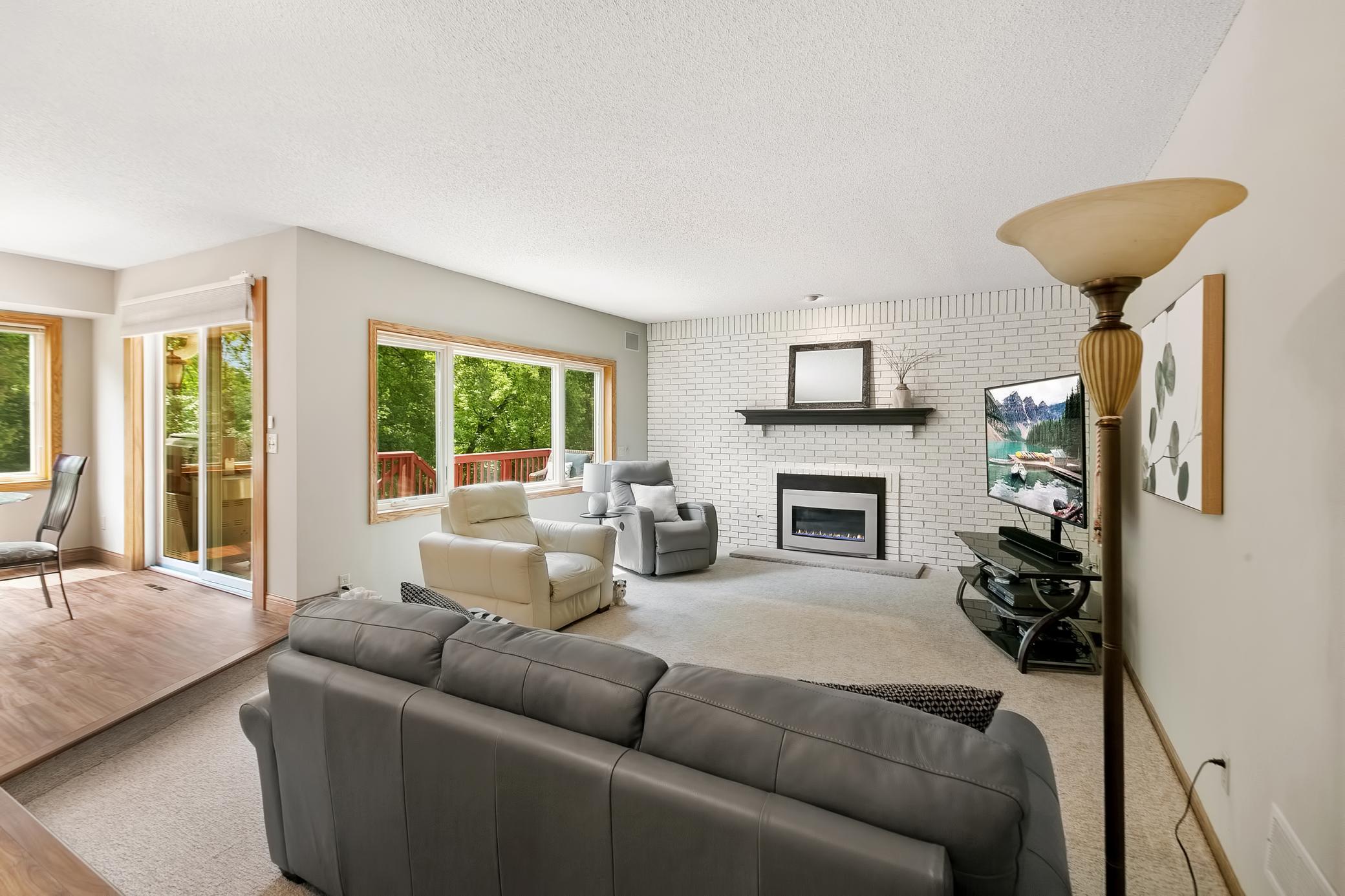 11727 Sunnybrook Road Eden Prairie, MN 55347 - Photo 9 of 35