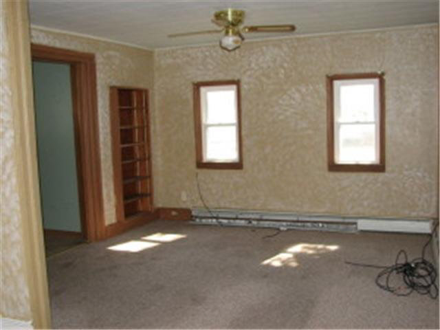 313 Main Street Spring Valley Spring Valley, MN 55975 - Photo 3 of 8