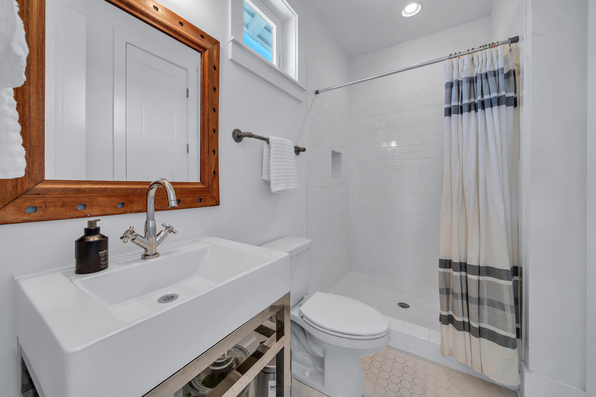 192 Buck Road Santa Rosa Beach, FL 32459 - Photo 36 of 74 a bathroom with a sink toilet and shower