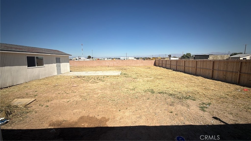 716 West Church Avenue Ridgecrest, CA 93555 - Photo 10 of 13 a view of swimming pool