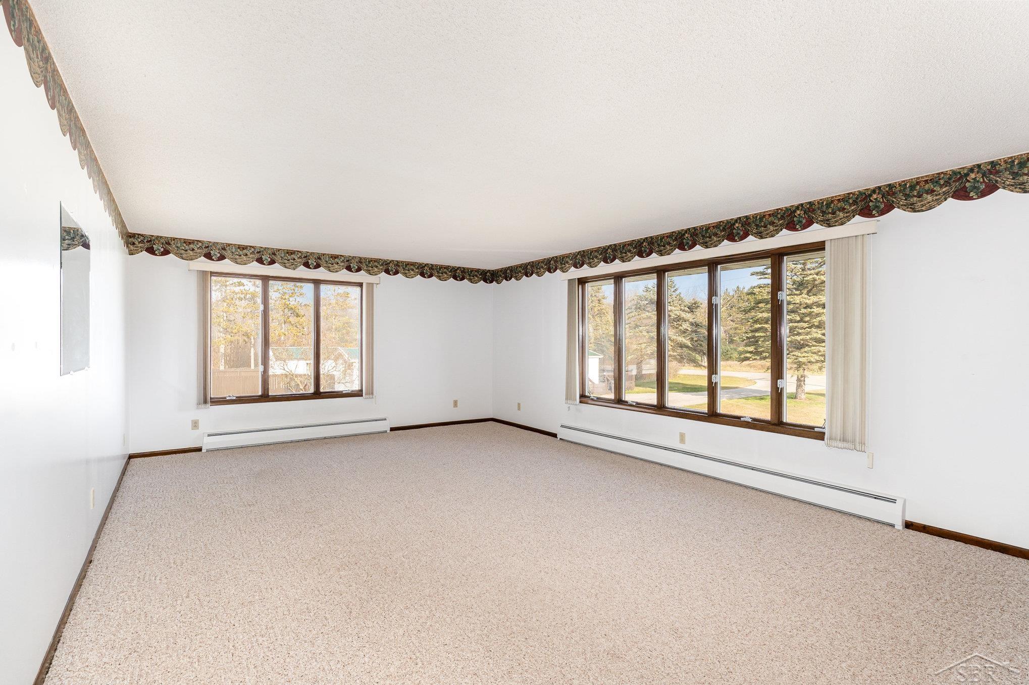 3532 South 10 Mile Road Breckenridge, MI 48615 - Photo 3 of 33