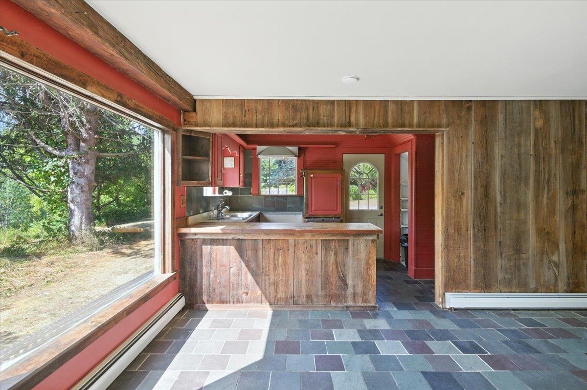 46 Indian Point Road Castleton, VT 05732 - Photo 4 of 37