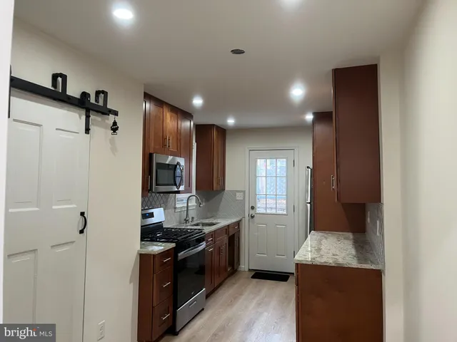 $1,525 | 1705 Tulip Street, Wilmington, DE 19805