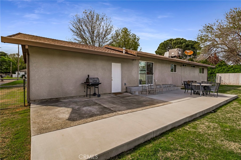 295 Chestnut Avenue Red Bluff, CA 96080 - Photo 25 of 33