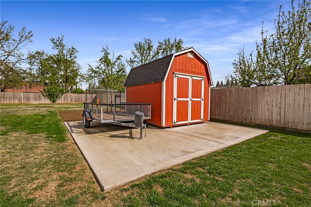 295 Chestnut Avenue Red Bluff, CA 96080 - Photo 30 of 33