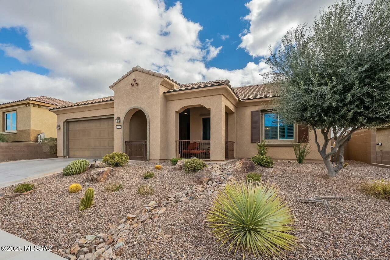 13918 North Rim Trail Marana, AZ 85658 - Photo 5 of 48