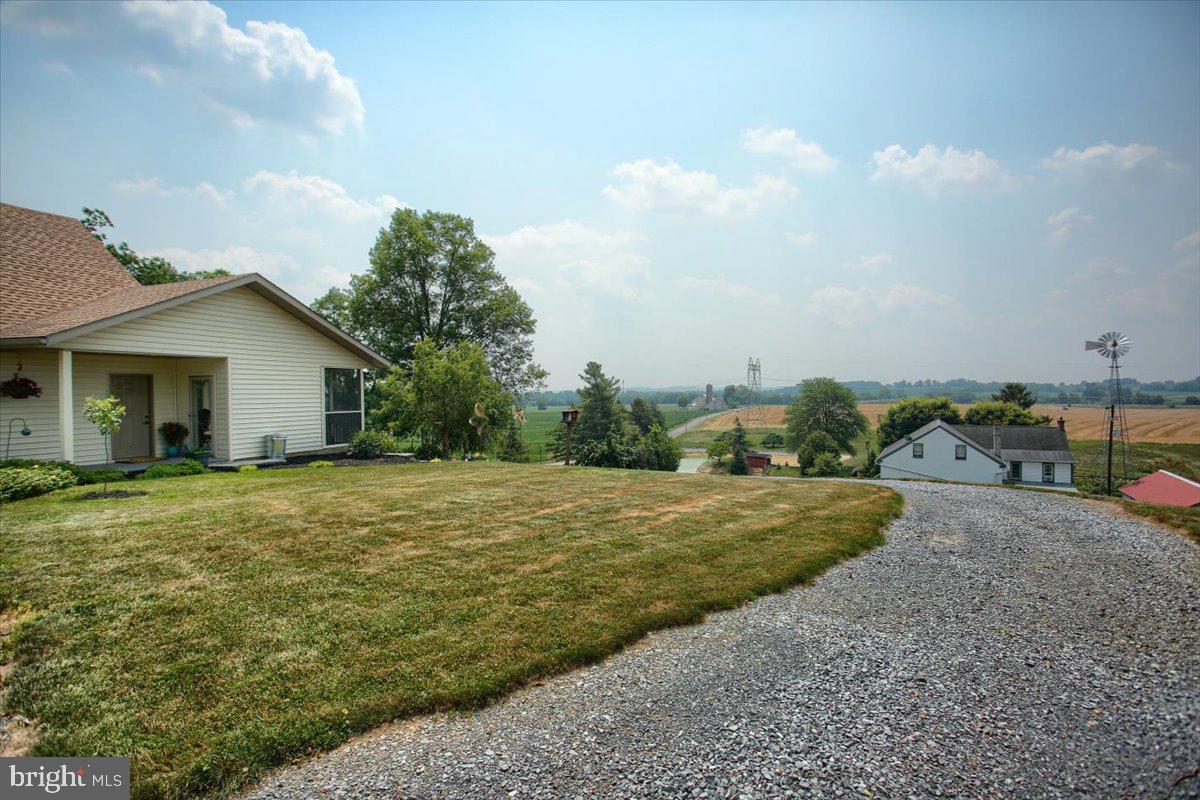 30 West Risser Mill Road Mount Joy, PA 17552 - Photo 10 of 67