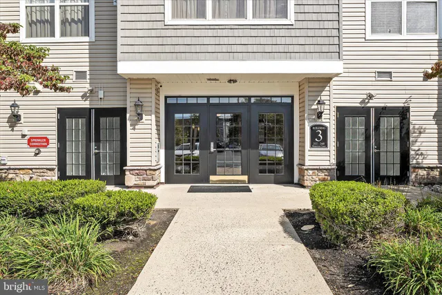 $349,500 | 325 Masterson Court, Ewing, NJ 08618