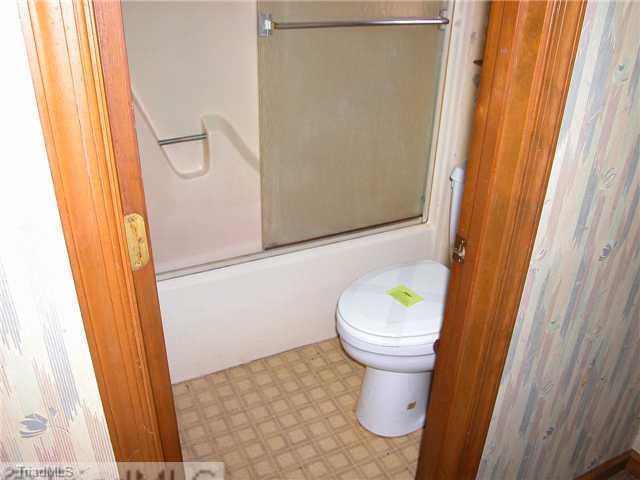 3019 Oak Ridge Road Summerfield, NC 27358 - Photo 6 of 8 Master Bath/Spa.