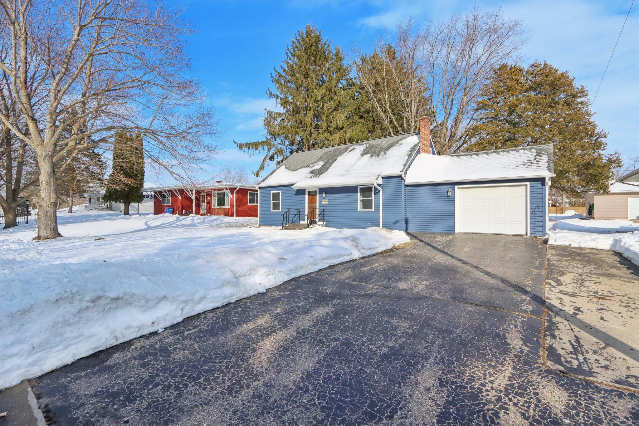 322 Capital Street Wisconsin Dells, WI 53965 - Photo 4 of 63