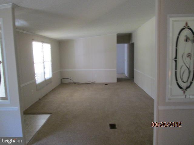 8205 Burr Hill Road Rhoadesville, VA 22542 - Photo 4 of 20 Living Room
