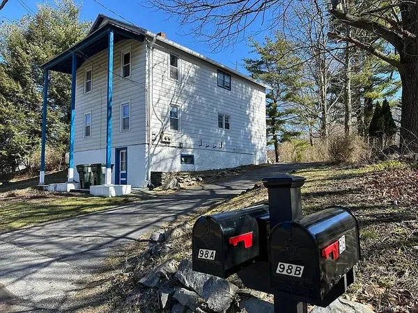 $2,000 | 98 New Paltz Road, Unit A, Highland, NY 12528