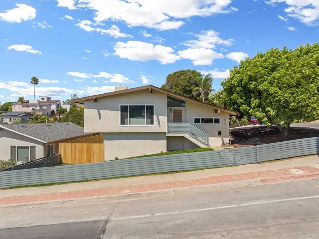 $1,675,999 | 4542 Milton Street, San Diego, CA 92110