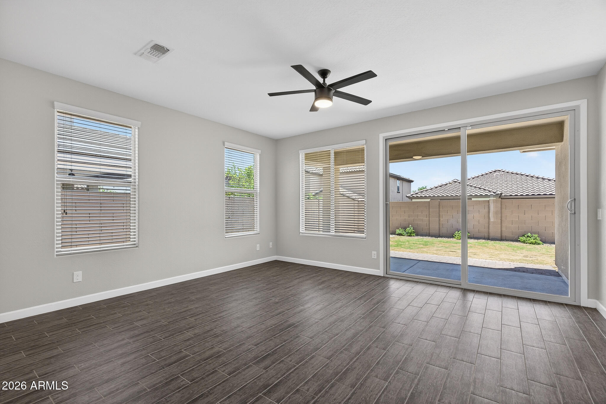 14363 West Charter Oak Road Surprise, AZ 85379 - Photo 15 of 33 5) GREAT ROOM