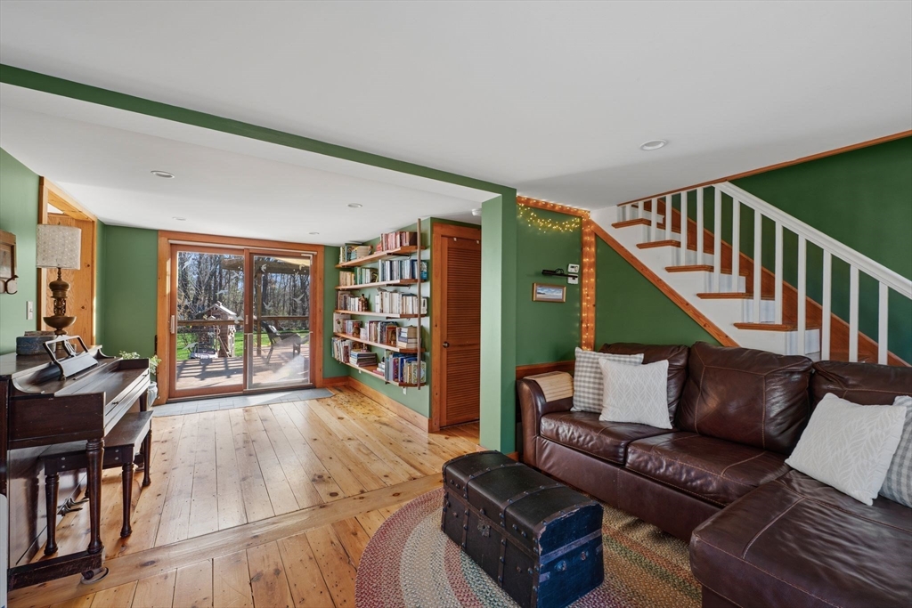 408 Central Street Rowley, MA 01969 - Photo 12 of 41