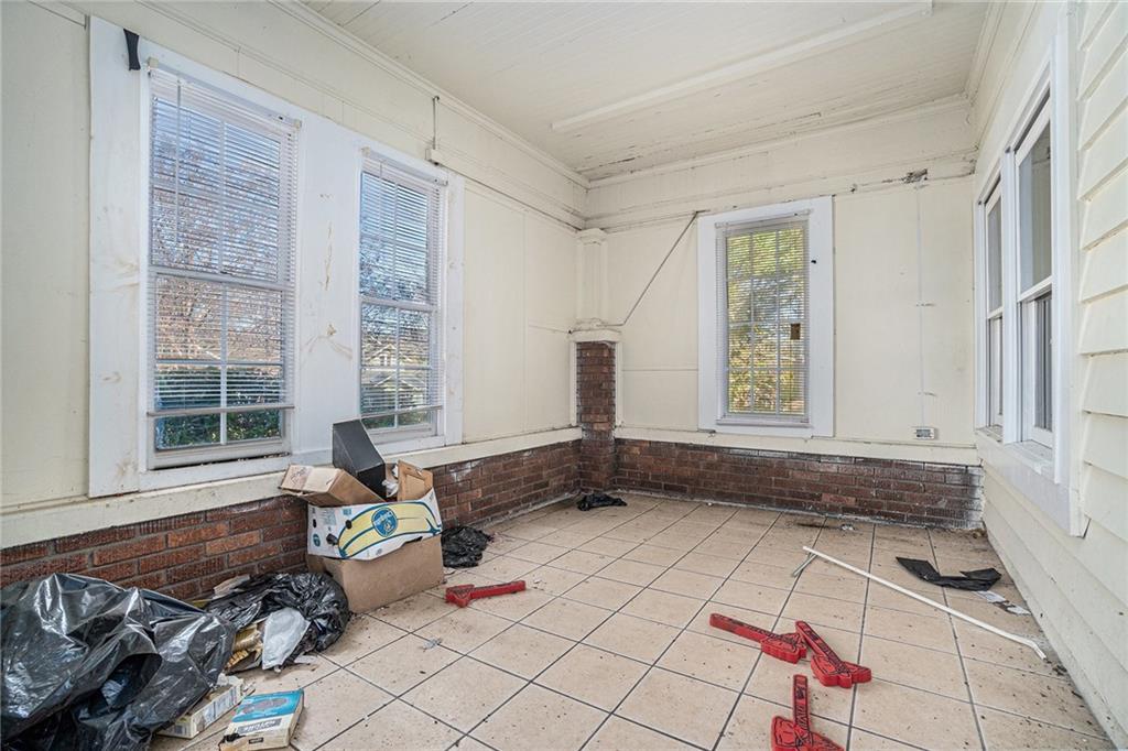 964 Dill Avenue Southwest Atlanta, GA 30310 - Photo 13 of 19