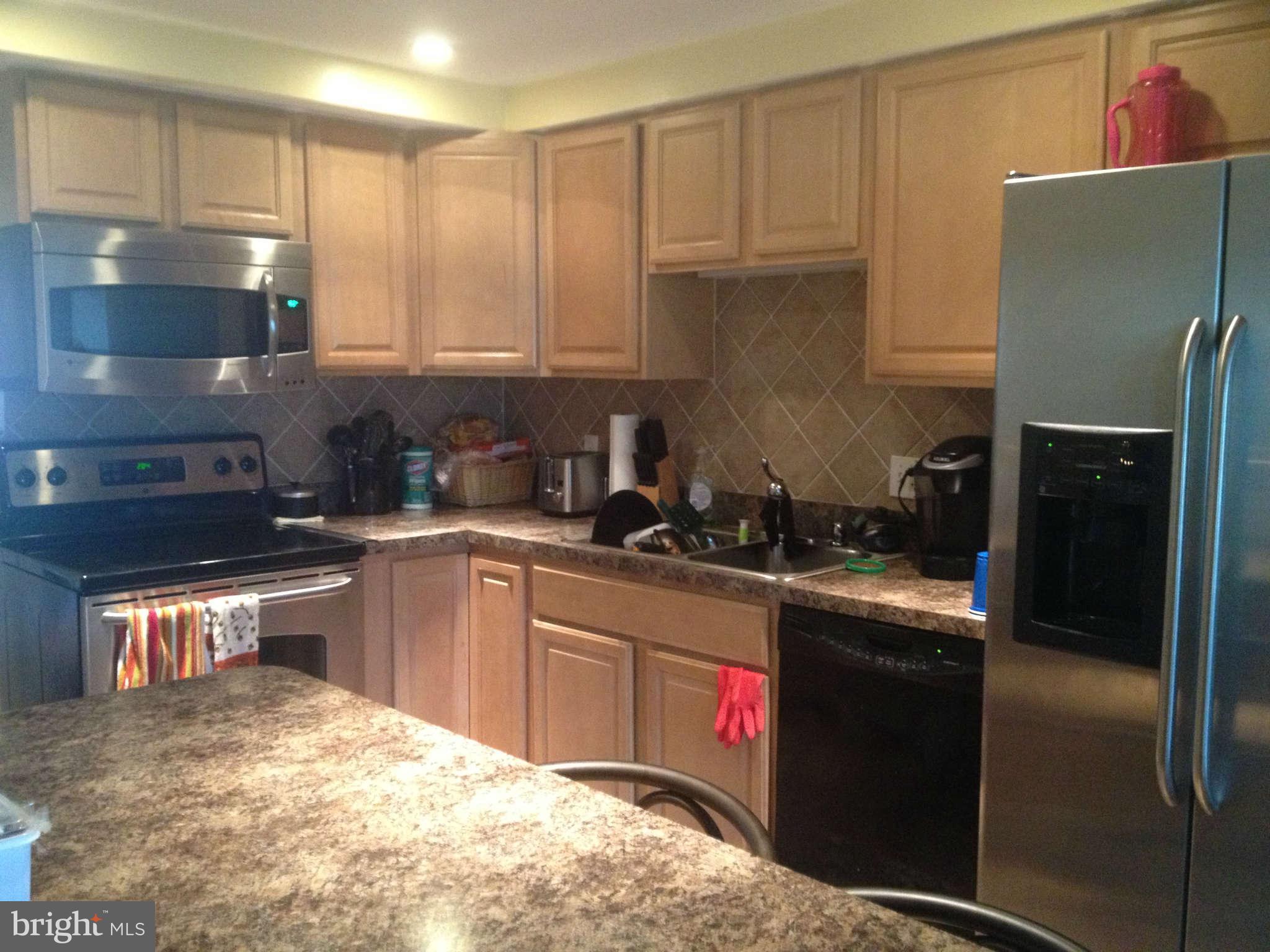 116 North Cottage Road Sterling, VA 20164 - Photo 4 of 7 Kitchen