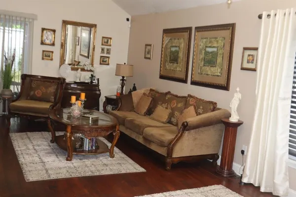 $2,100 | 5410 Old Oak Tree Drive, Orlando, FL 32808