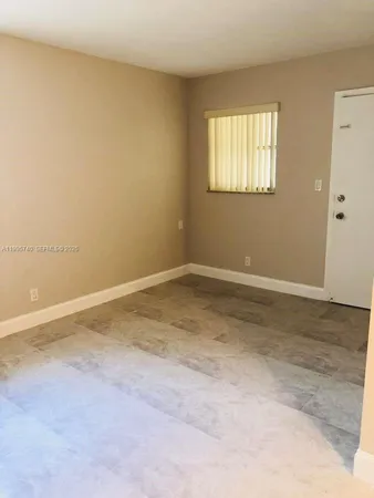 $1,600 | 2615 Polk Street, Unit 23, Hollywood, FL 33020
