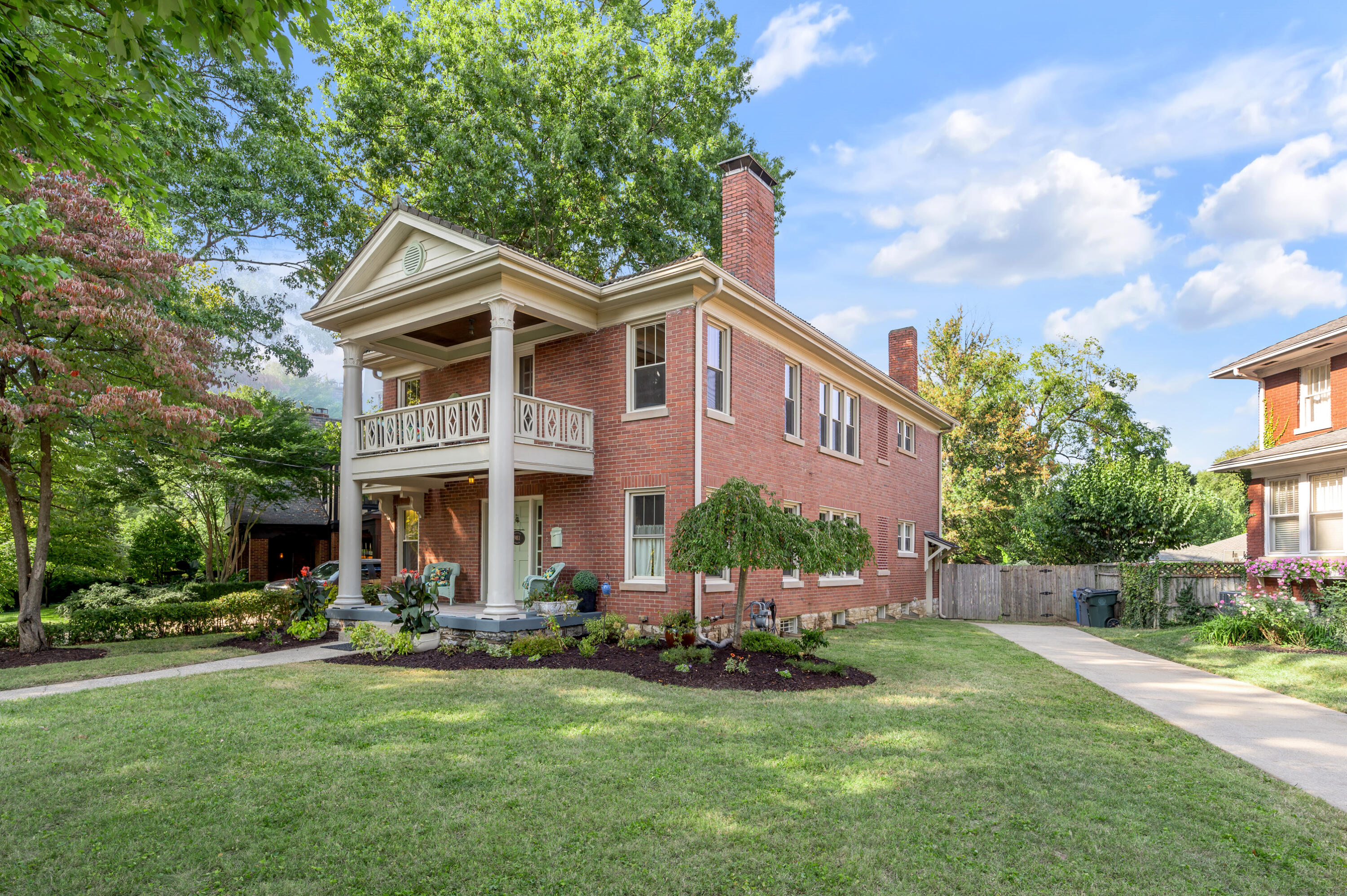 981 Fincastle Road Lexington, KY 40502 - Photo 2 of 86 TDB_3681