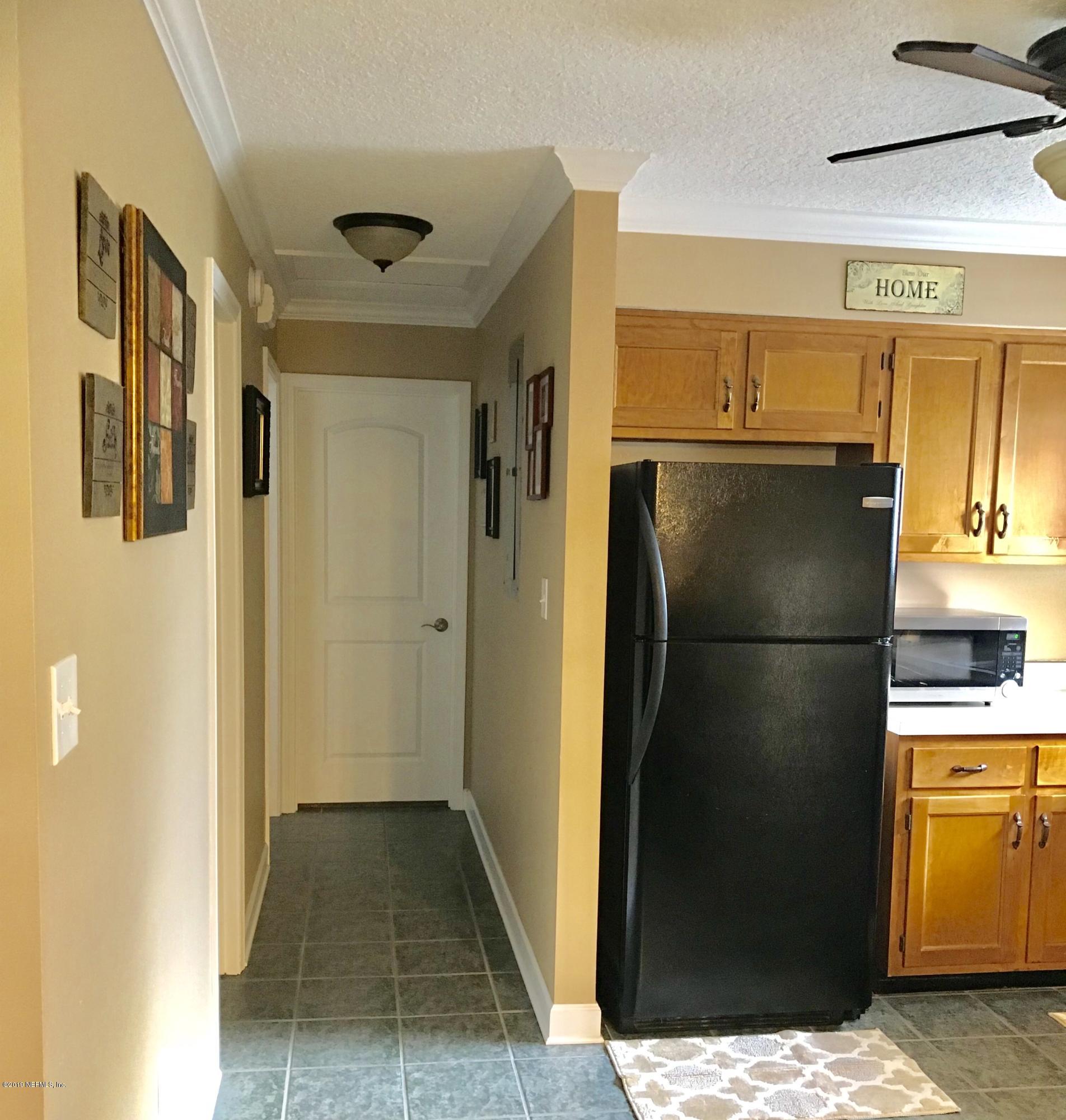 135 Park Road Interlachen, FL 32148 - Photo 5 of 19 4D3A14C5-3845-477C-B5C3-2A0DD3081876