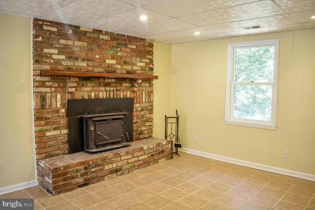 $2,800 | 14117 Beverly Drive, Hughesville, MD 20637