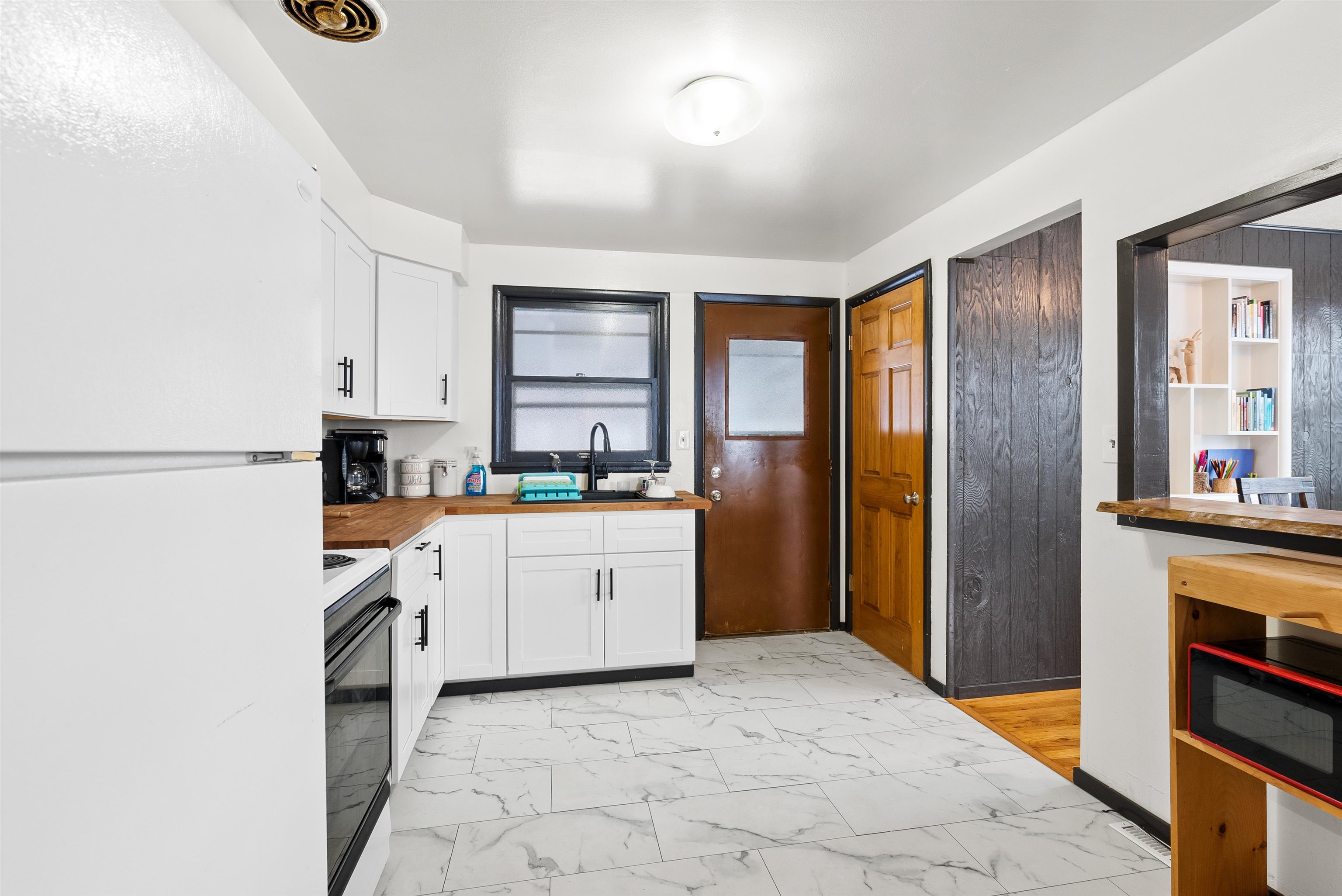 717 East Decatur Avenue Spokane, WA 99208 - Photo 11 of 36