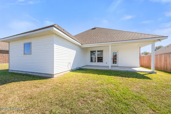 $1,750 | 207 Barnsley Drive, Duson, LA 70529