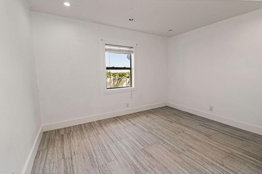 149 Pompano Road St. Augustine, FL 32086 - Photo 23 of 35 an empty room with a window