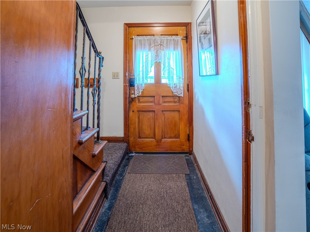 13699 Cedar Road Cleveland, OH 44118 - Photo 5 of 49