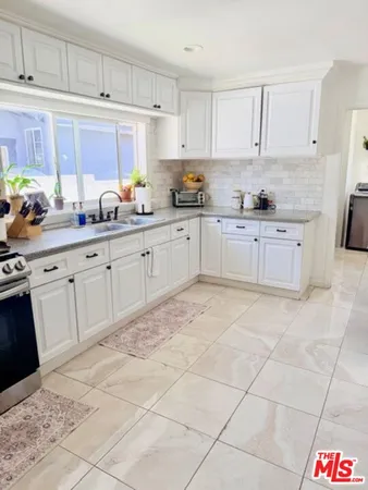 $829,900 | 2940 Live Oak Street, Huntington Park, CA 90255