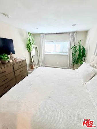 $829,900 | 2940 Live Oak Street, Huntington Park, CA 90255