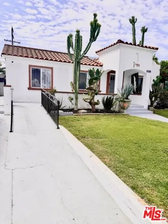 $829,900 | 2940 Live Oak Street, Huntington Park, CA 90255