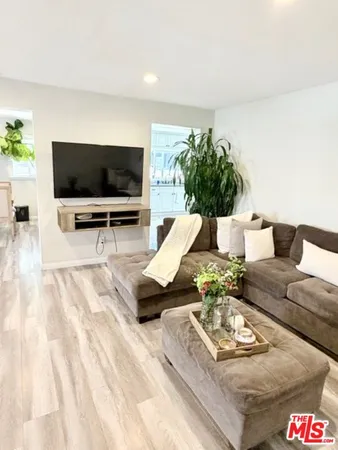 $829,900 | 2940 Live Oak Street, Huntington Park, CA 90255