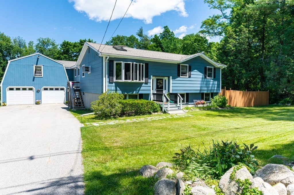 88 Kimball Road Amesbury, MA 01913 - Photo 2 of 41