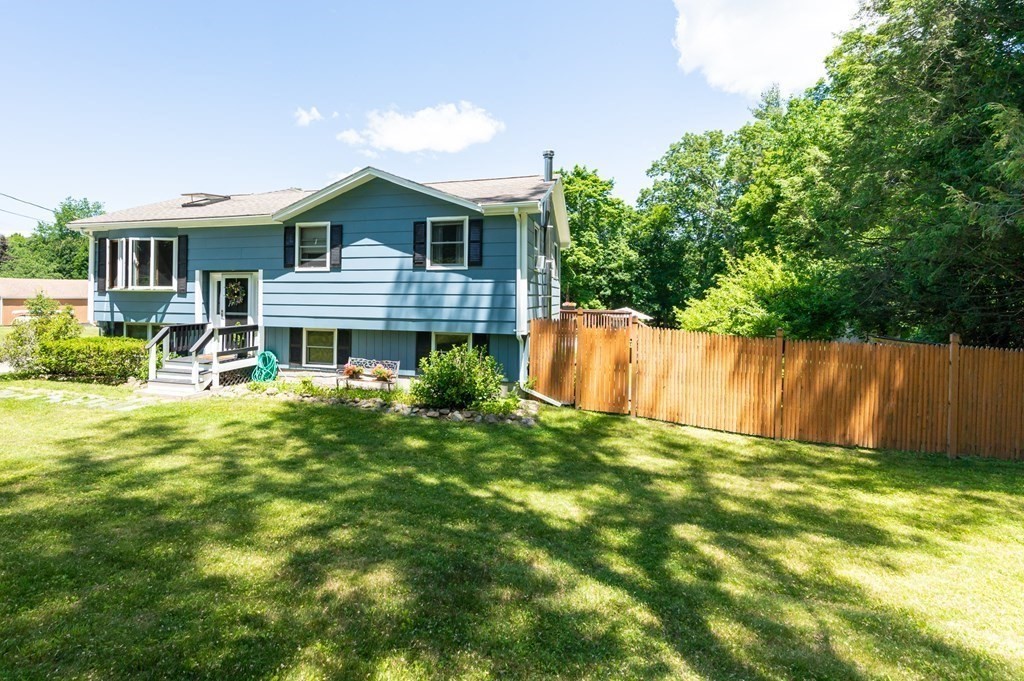 88 Kimball Road Amesbury, MA 01913 - Photo 4 of 41