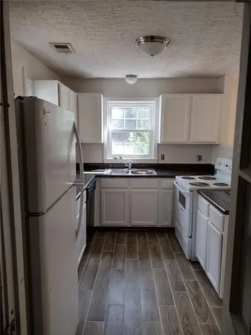 $2,200 | 131 Garrison Road Southeast, Marietta, GA 30008