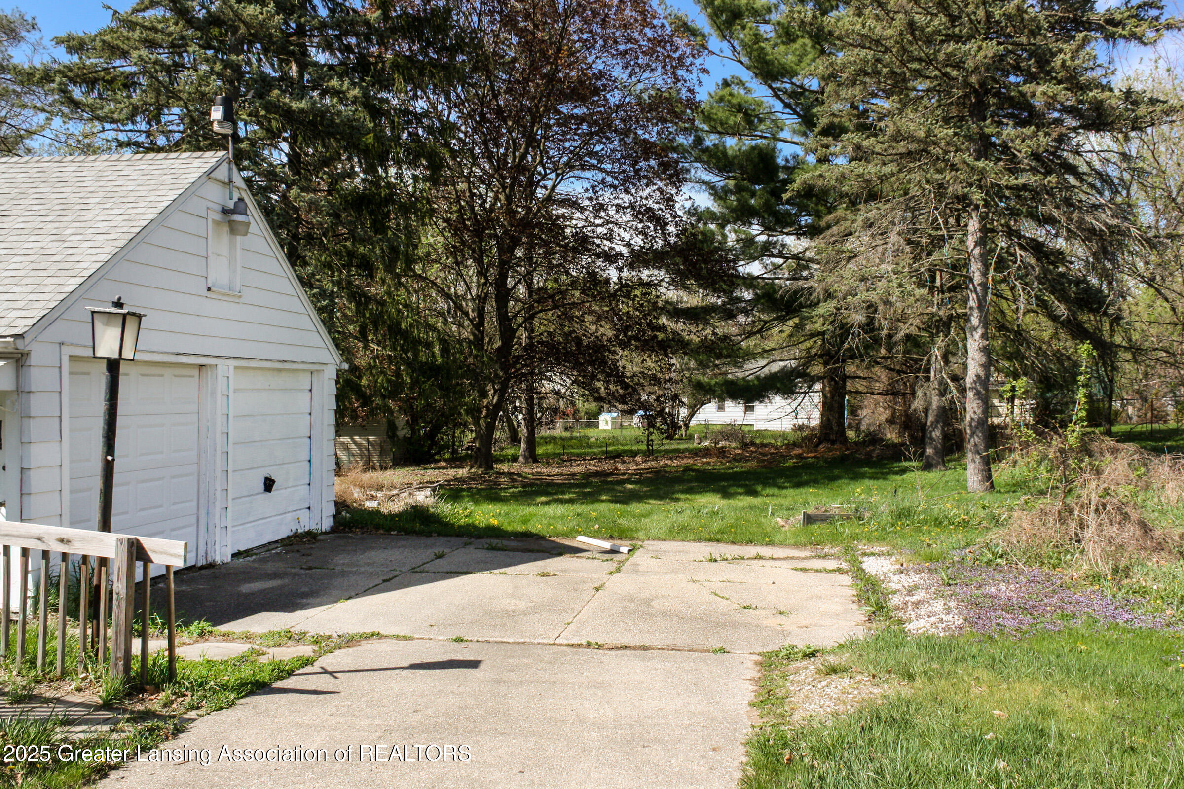 604 West Holmes Road Lansing, MI 48910 - Photo 28 of 38 IMG_3928