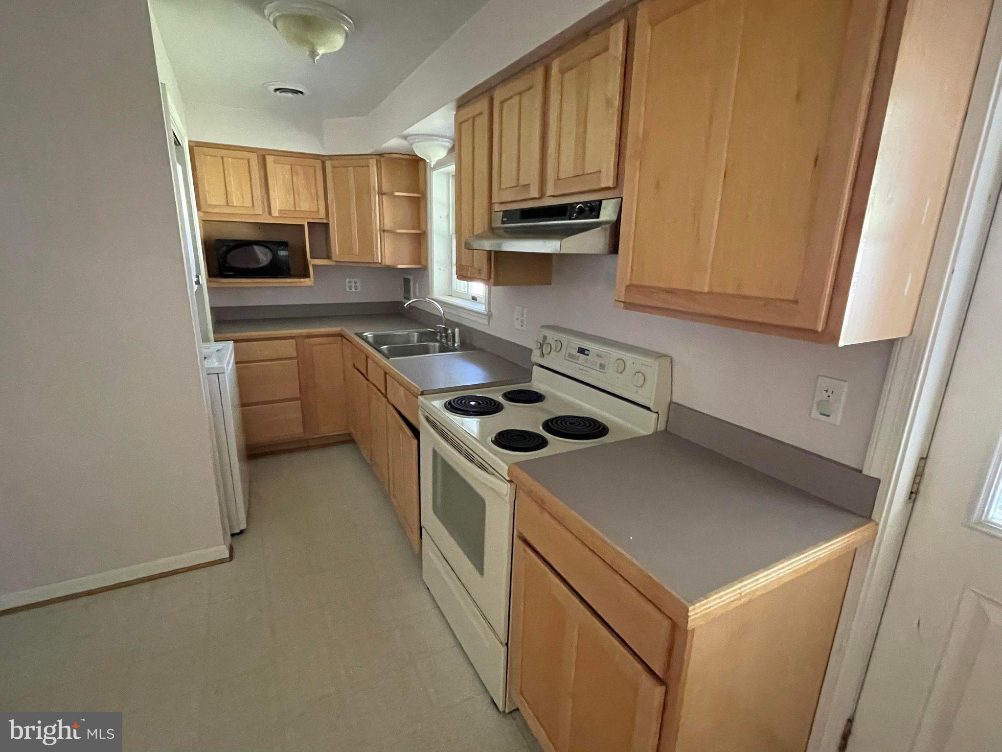 230 Cape St John Road Annapolis, MD 21401 - Photo 22 of 34 Second kitchen