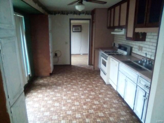2 Roxbury Court Granite City, IL 62040 - Photo 7 of 16 Gallery Image 7