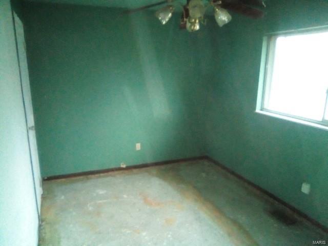 2 Roxbury Court Granite City, IL 62040 - Photo 9 of 16 Gallery Image 9