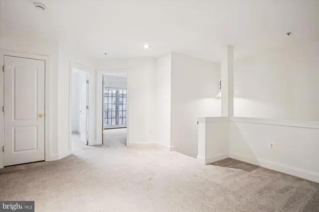 $580,000 | 8085 Gatehouse Road, Unit 4, Falls Church, VA 22042